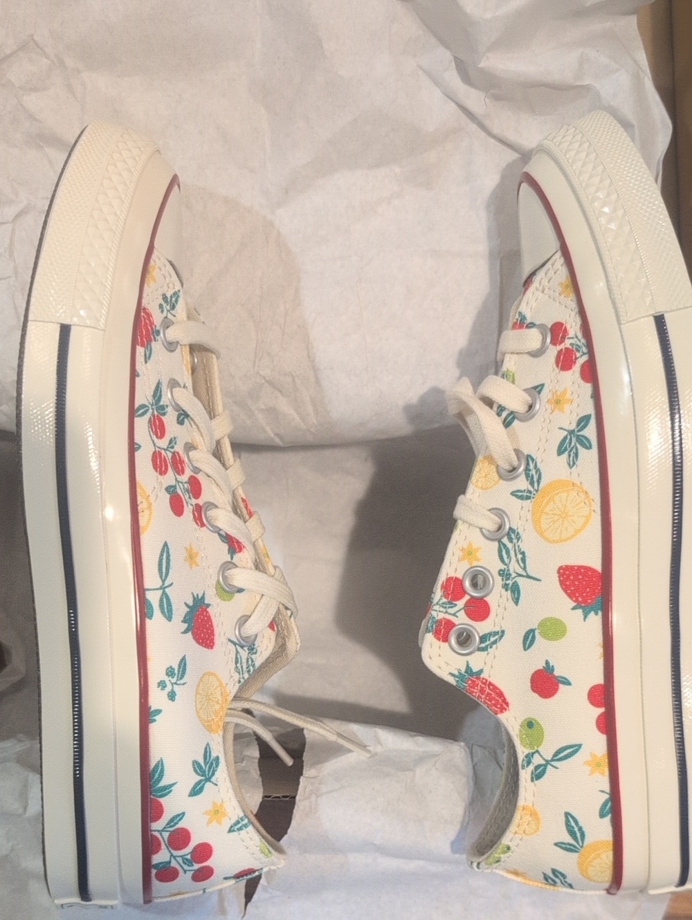 NEW Converse Low-Top Sneakers in White with Fruit Print - Unisex - Picture 6 of 10